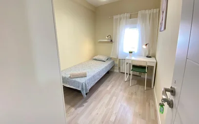 Private room at Other - Calle de Caunedo, 3, image 1 of 15