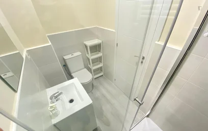 Private room at Other - Calle de Caunedo, 3, image 11 of 15