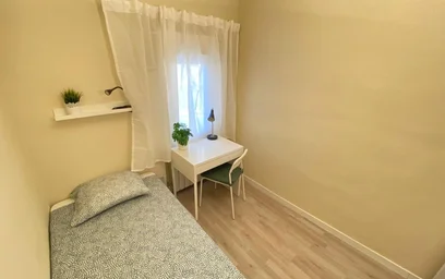 Private room at Other - Calle de Caunedo, 3, image 4 of 15