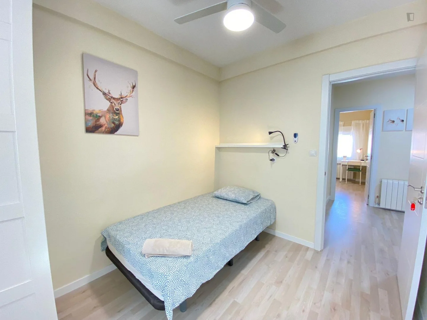 Economical student room with convenient location in 