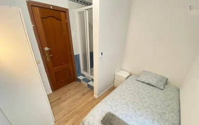 Stanza privata in C. del Carmen, 3, immagine 1 di 17