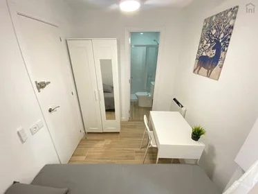 Private room at C. de la Garganta de Aísa, 4, image 21 of 22