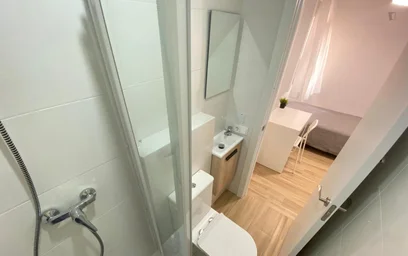 Privatzimmer in der Other - Calle de la Garganta de Aísa, 4, bild 7 von 17