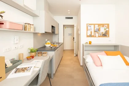 Chambre privée en résidence à Viale della Toscana 10, image 2 de 23