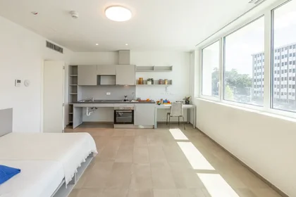 Habitación privada en residencia en Viale della Toscana 10, imagen 1 de 9