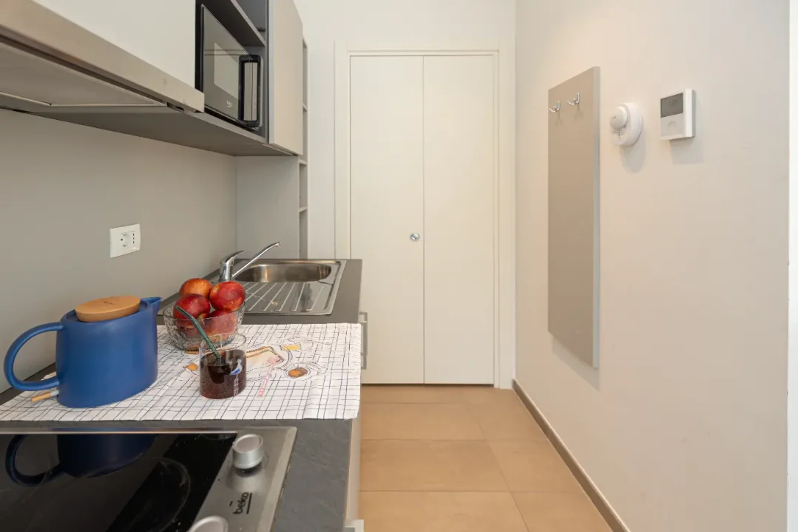 Cómodo estudio para vivir como estudiante en 