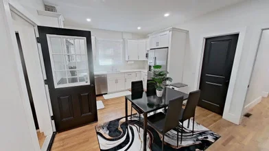 Quarto privado em #1901: Roxbury Boston 02119, imagem 1 de 20