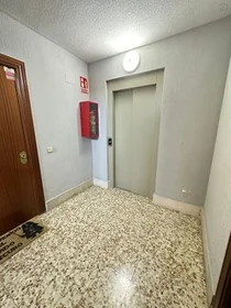 Özel oda konumu Av. de los Estados, 2, 5 15 görüntüsü