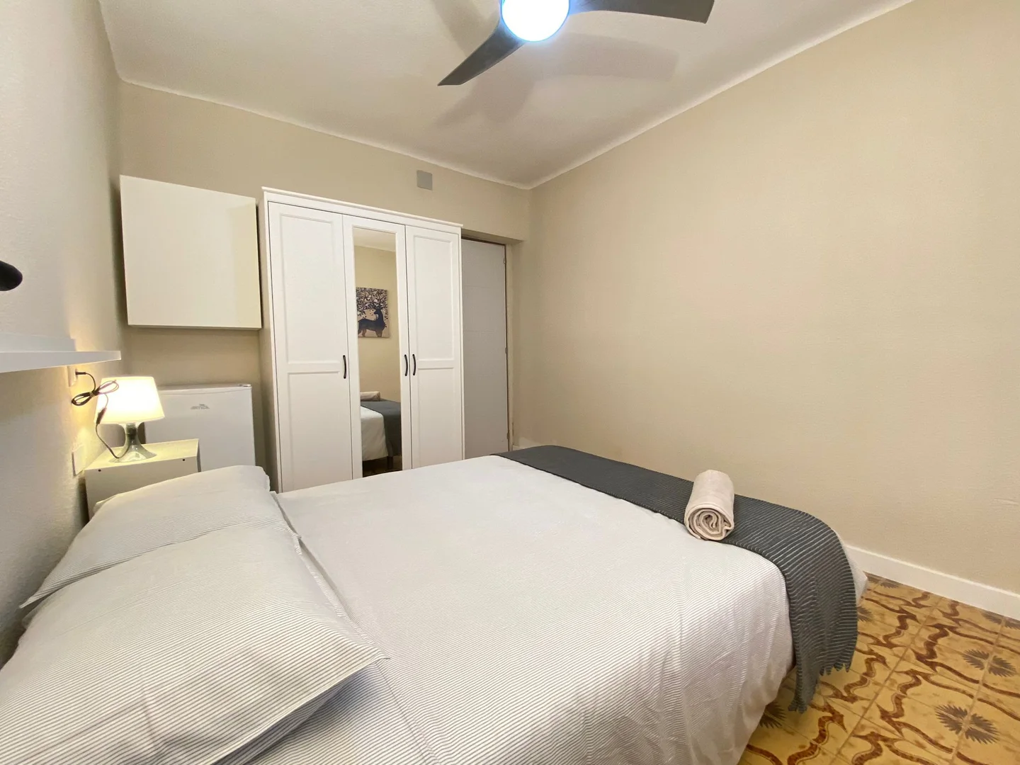 Habitación para estudiantes en  con modernas comodidades