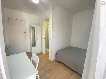 Private room at Calle de, 4, image 12 of 18