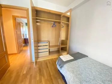 Stanza privata in Av. de Moratalaz, 6, immagine 15 di 17