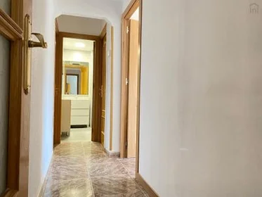 Chambre privée à C. Extremadura, 4, image 2 de 35