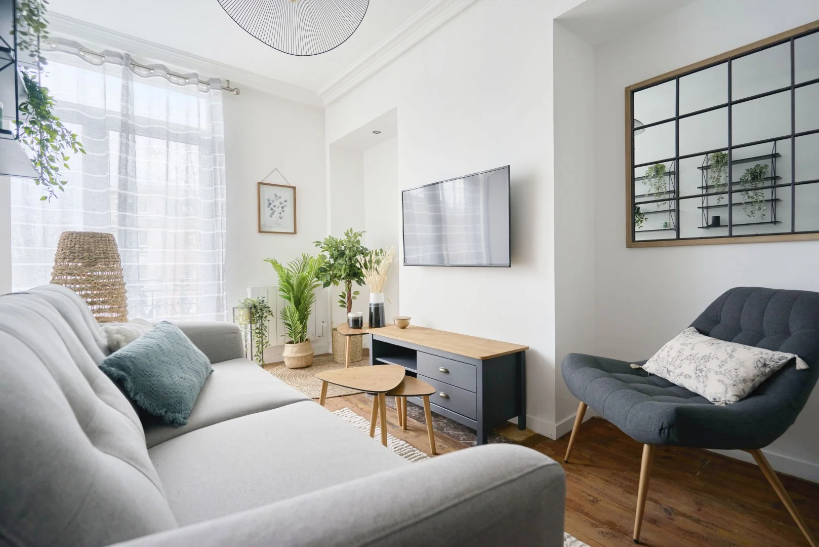 'de öğrenci dairesinde, tamamen mobilyalı kiralık oda