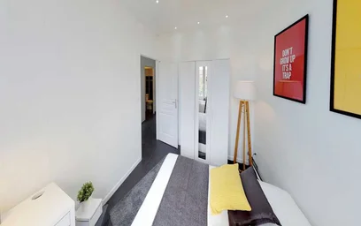 Room for rent in a shared flat in {area}