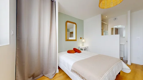 Quarto privado em 21 Boulevard Alexandre de fraissinette, imagem 17 de 17