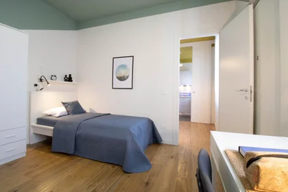 Quarto compartilhado em Via Andrea Alciato, , imagem 2 de 10