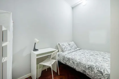 Özel oda konumu Av. Elias Garcia 147, 1050-154 Lisboa, Portugal, 1 20 görüntüsü