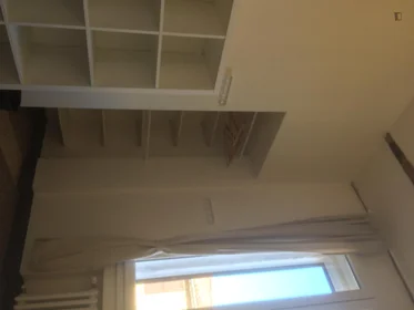 Stanza privata in Via San Vitale, immagine 17 di 20