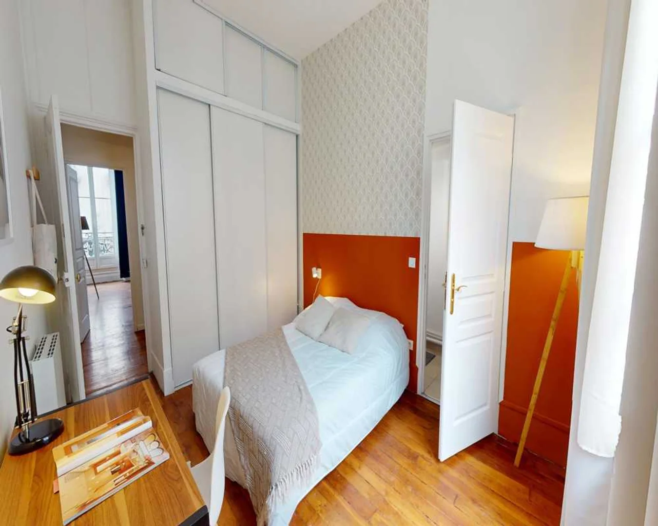 Room for rent in student apartment in , fully furnished