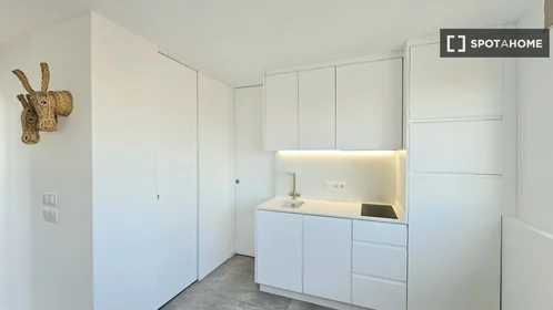 Dairenin tamamı konumu Carrer Alcala, 3 19 görüntüsü