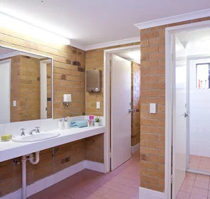 Gesamte Unterkunft im Wohnheim in der East Lismore NSW 2480, Australia, bild 10 von 17