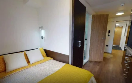Studio en résidence à 163 Notte St, Plymouth PL1 2AQ, United Kingdom , image 2 de 40