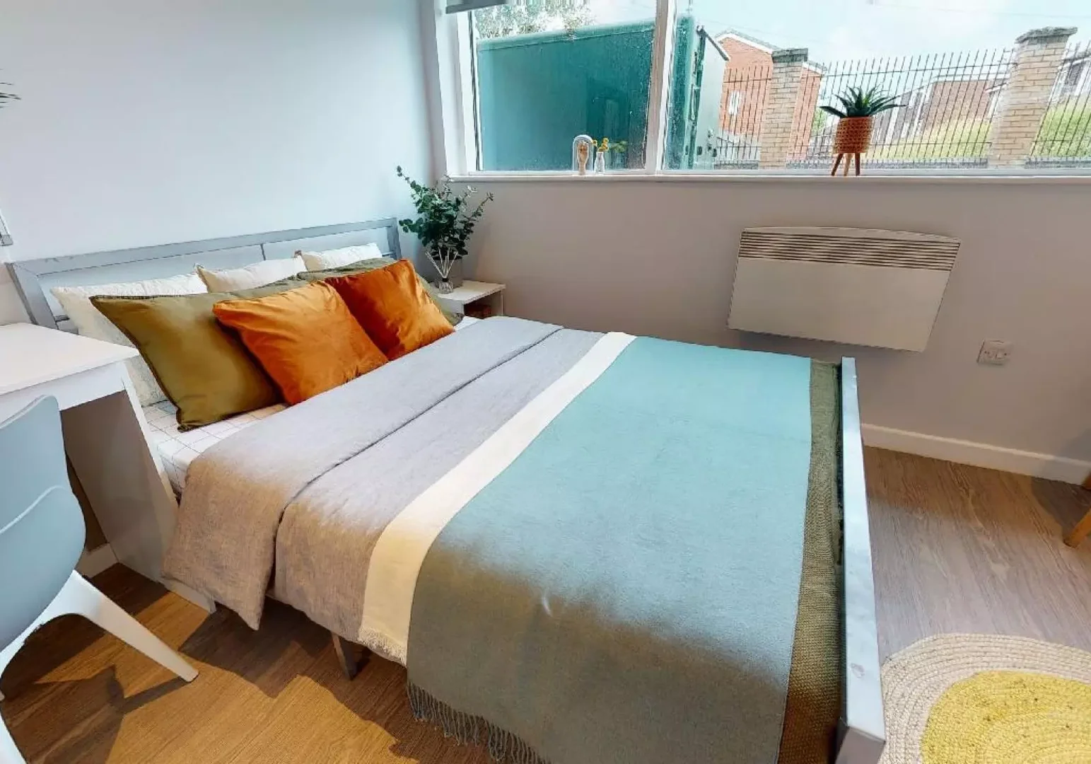 'de öğrenci dairesinde, tamamen mobilyalı kiralık oda