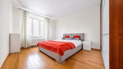 Apartamento inteiro em Świętojańska 83, imagem 5 de 9