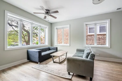 Quarto privado em #1507: University Village - Little Italy Chicago 60607, imagem 1 de 10