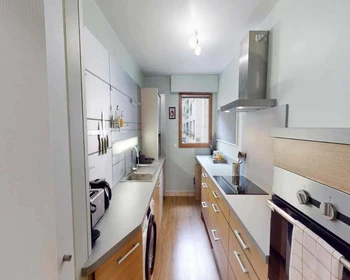 Privatzimmer in der 9 Pl. du 19 Mars 1962, 92130 Issy-les-Moulineaux, France, bild 13 von 13