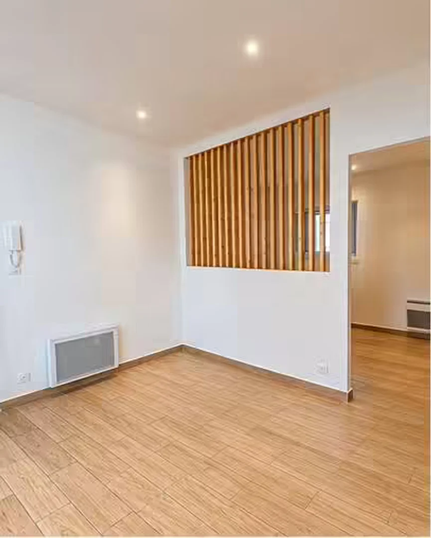 Quarto acolhedor para estudantes disponível em 