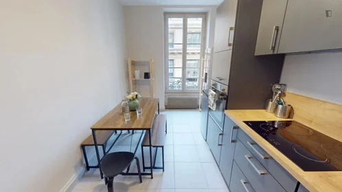 Quarto privado em Rue du Président Édouard Herriot, imagem 5 de 16
