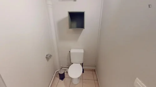 Quarto privado em Rue du Président Édouard Herriot, imagem 10 de 16