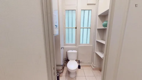 Quarto privado em Rue du Président Édouard Herriot, imagem 13 de 16