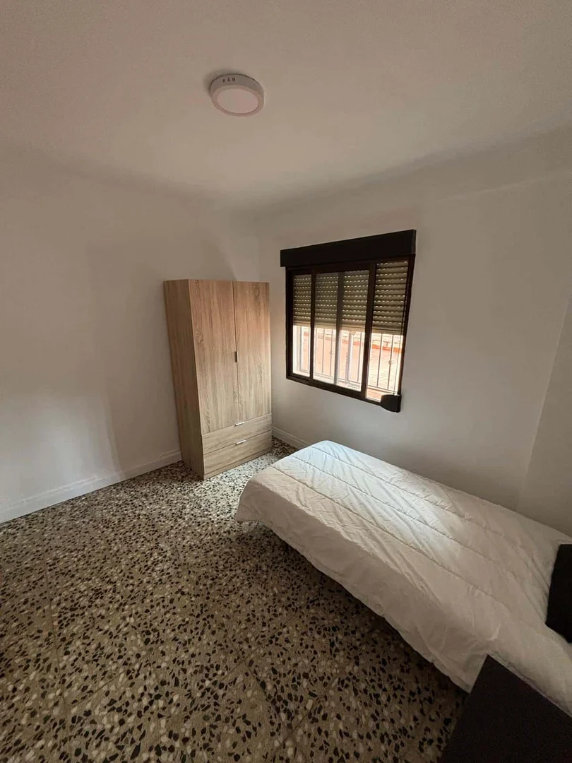 Studentenfreundliches Zimmer in  mit modernen Annehmlichkeiten