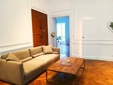 Habitación privada en Nîmes, 30000, imagen 1 de 10