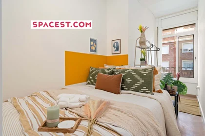Private room at Carrer de Buenos Aires, 15, L'Eixample, 08029 Barcelona, Spagna, image 1 of 16