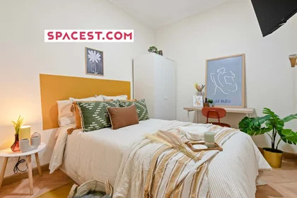 Private room at Carrer de Buenos Aires, 15, L'Eixample, 08029 Barcelona, Spagna, image 1 of 16
