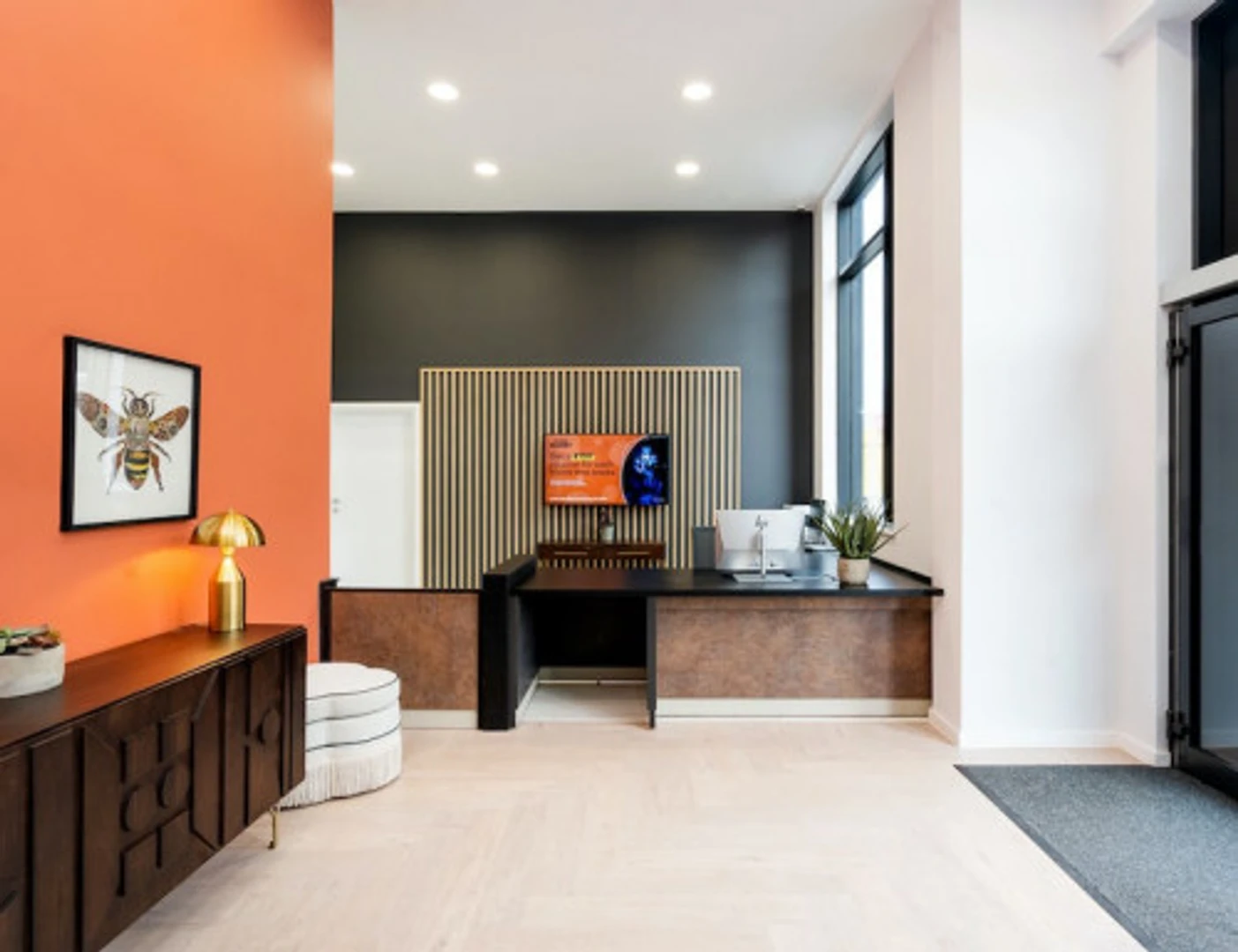 Functional student room perfect for studying in 