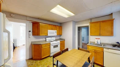 Habitación privada en #1233: Brighton Boston 02135, imagen 4 de 20