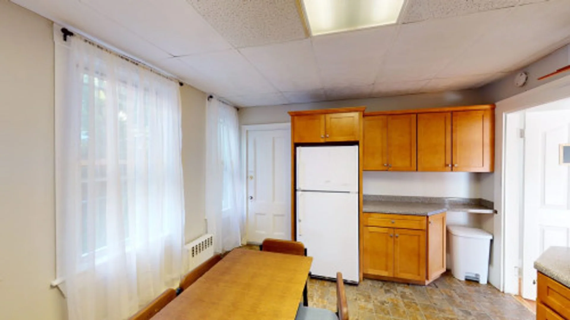 Habitación asequible para estudiantes con buena iluminación en 
