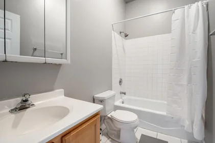 Habitación privada en #1587: Near West Side Chicago 60612, imagen 11 de 12