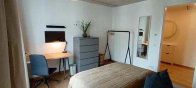 Quarto privado em Heßstrasse, imagem 3 de 11