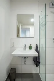 Quarto privado em Heßstrasse, imagem 9 de 11