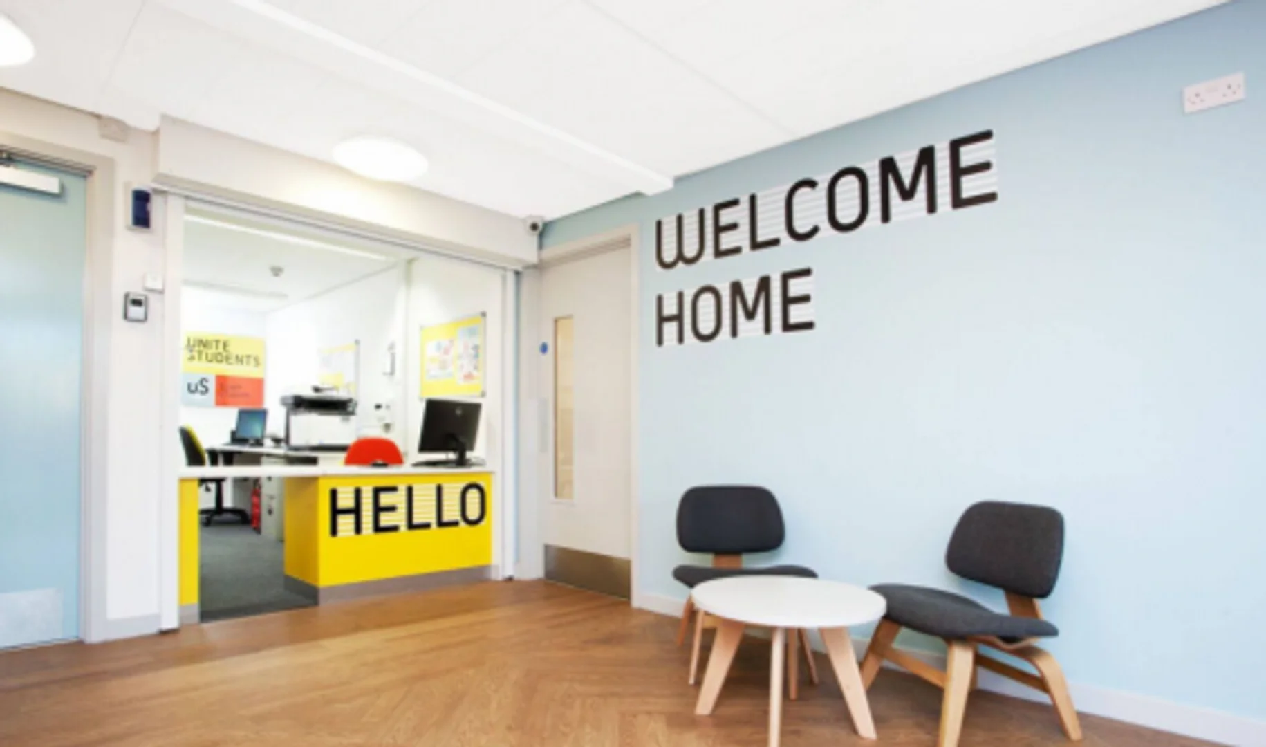 Student-friendly room in  with modern amenities