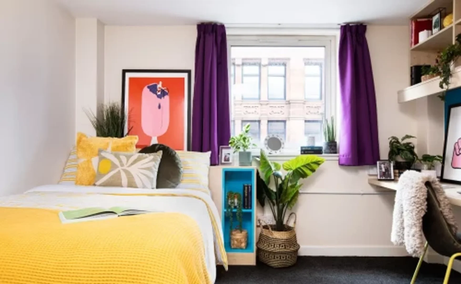 Economical student room with convenient location in 
