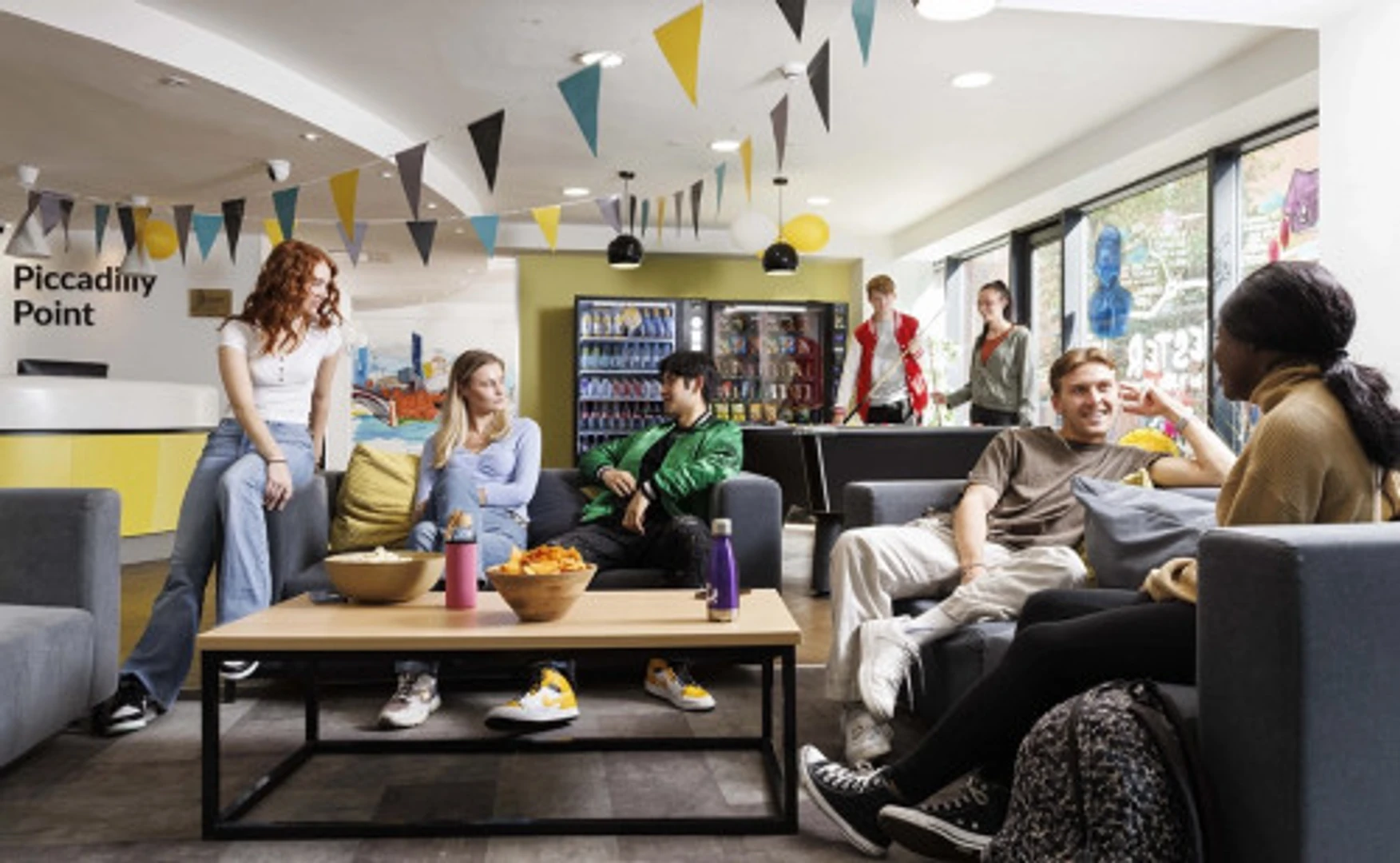 Cozy room for students available in 