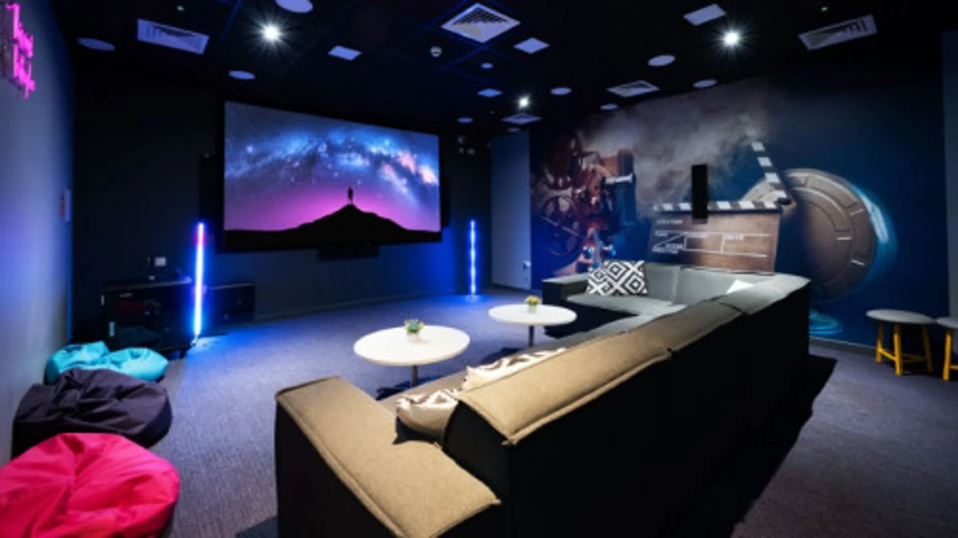 Cozy room for students available in 