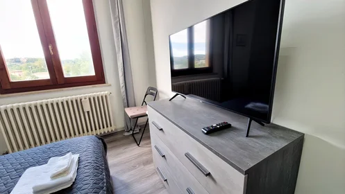 Entire apartment at Viale Sardegna 15, image 11 of 31
