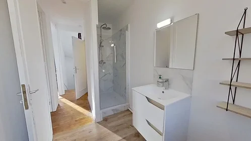 Private room at Rue Aristide Briand, Sainte Marie-Saint Leon, image 8 of 10